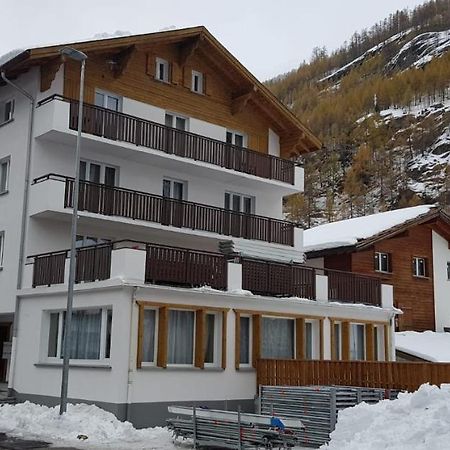 Haus Astoria Apartment Saas-Grund Exterior foto